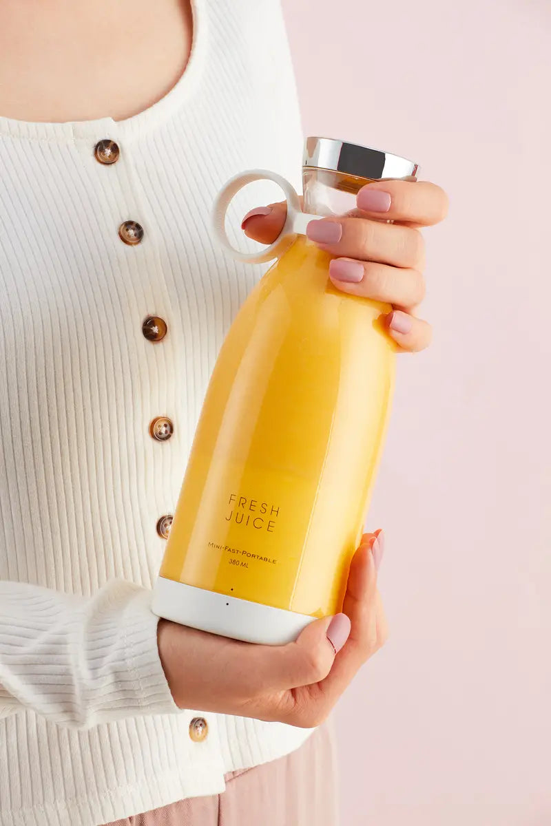 FRESH JUICE: LIQUIDIFICADOR PORTÁTIL